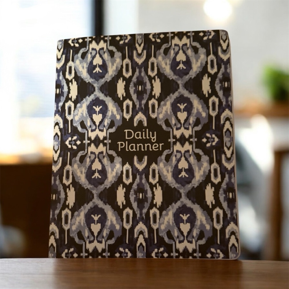 VERA BRADLEY |  Daily Planner - Blue and White Pattern. New without tags